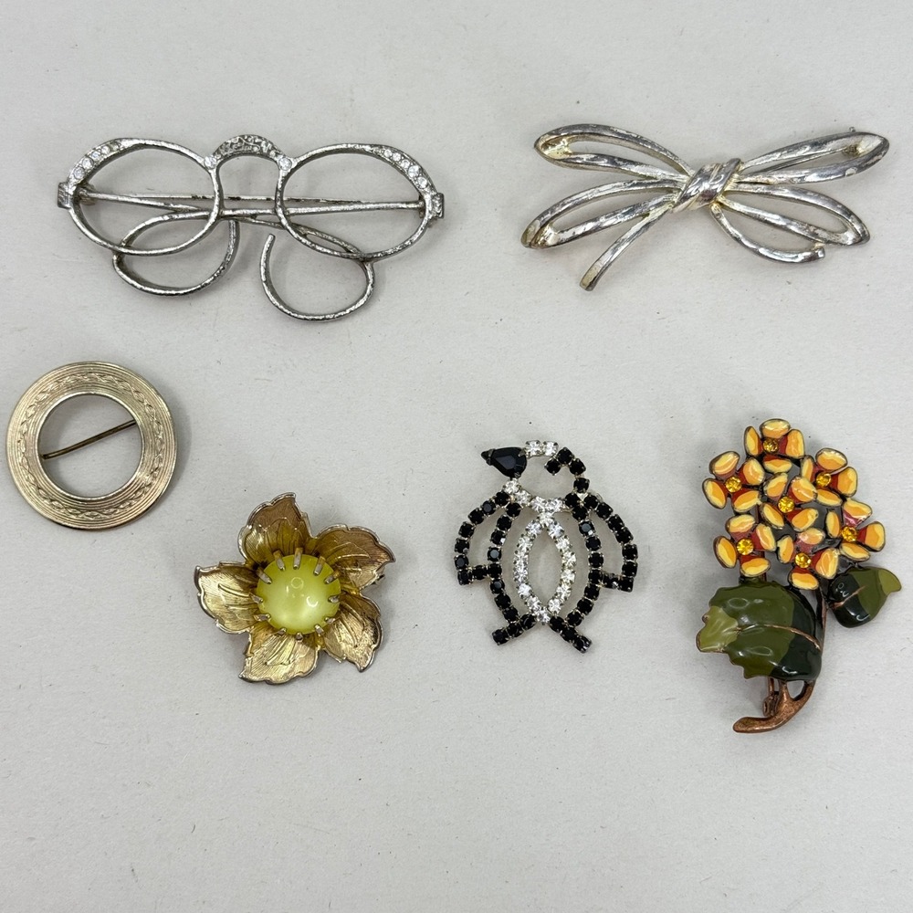 Brooch Lot 6 Pieces Rhinestone Penguin Enamel Flower Glasses Bow‎ Vintage to Now